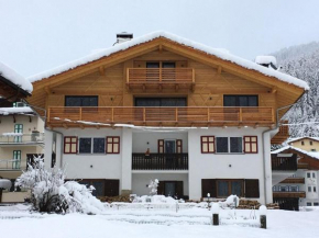 Appartamenti Cèsa Sorèie Dolomiti Canazei
